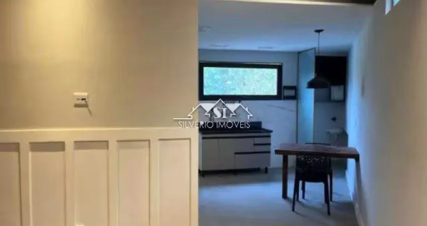 Casa com 2 quartos para alugar no Castelanea, Petrópolis 