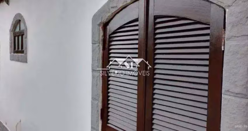 Casa com 3 quartos para alugar no Gloria, Petrópolis 