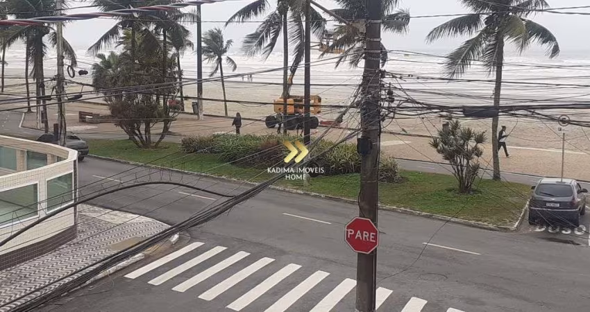 Apartamento 01 dormitório, 1° andar em Prédio frente Mar -  Bairro Tupi