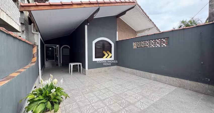 Casa à Venda no Canto do Forte – 02 Dormitórios + Edícula em Praia Grande