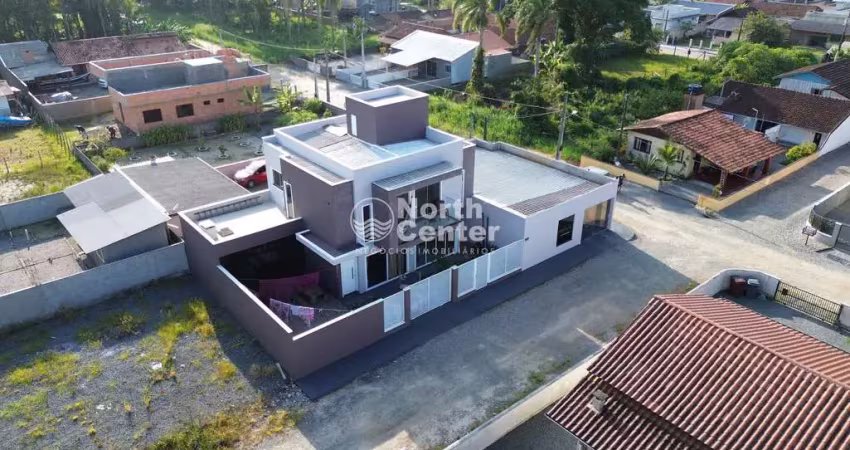 Sobrado Com Sala Comercial à venda, Bairro Costeira, Balneário Barra do Sul, SC