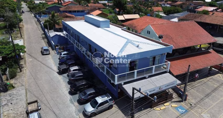 Sobrado Comercial com Apartamentos à Beira da Lagoa, Bairro Costeira, Balneário Barra do Sul, SC