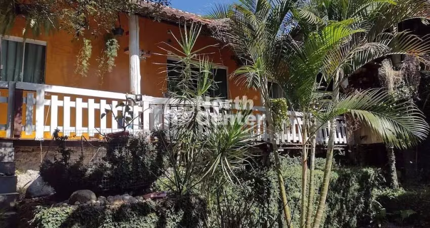 Linda casa cercada pela natureza à venda, bairro são judas tadeu, balneário camboriú, sc
