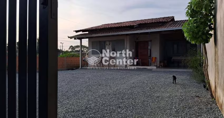 Casa à venda, Pinheiros, Balneário Barra do Sul, SC