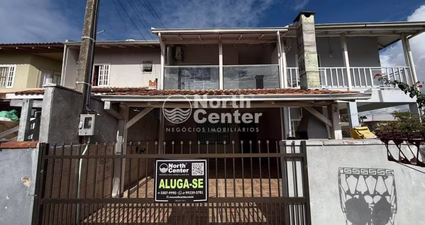 Sobrado geminado disponível para locação próximo ao mar, Bairro Salinas, Balneário Barra do Sul, SC