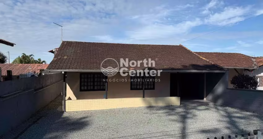 Casa padrão para locação, pinheiros, balneário barra do sul, sc