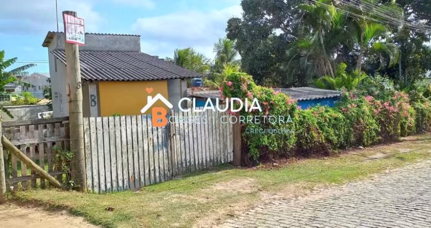 Casas 1 Quarto para Venda em Cabo Frio, Jardim Peró, 1 dormitório, 1 banheiro, 1 vaga