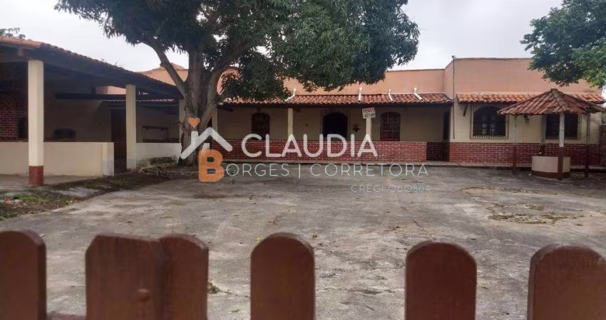 Casa para Venda em Araruama, Centro (Iguabinha), 3 dormitórios, 2 suítes, 2 banheiros, 10 vagas