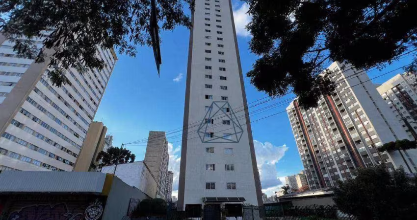 Apartamento com 1 dormitório para alugar, 27 m² por R$ 1.913,75/mês - Rebouças - Curitiba/PR
