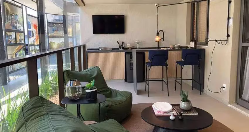 Apartamento com 3 quartos, dependências e 2 vagas na barra