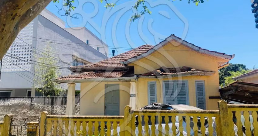 Terreno à venda na Rua Júlia Wanderley, 1024, Mercês, Curitiba