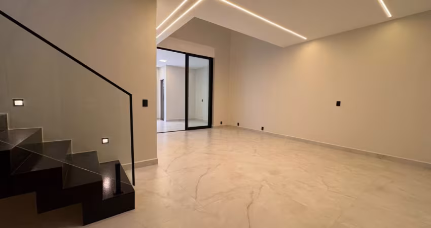Essa é para você que busca conforto, segurança e sofisticação: essa casa no Condomínio Estoril vai te conquistar!