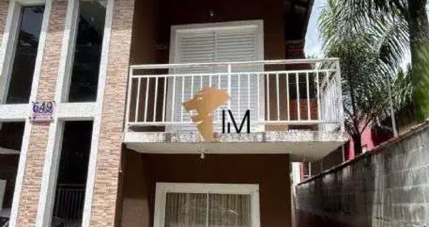 Casa bem localizada em cotia - 2 quartos, 1 vaga e próximo a comércios