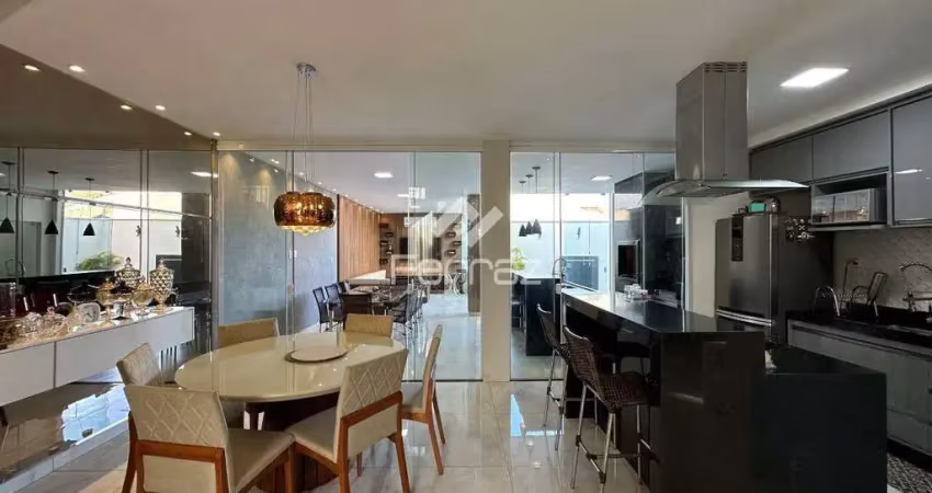 Casa à venda, 3 suítes, 2 vagas, Alto Umuarama - Uberlândia/MG