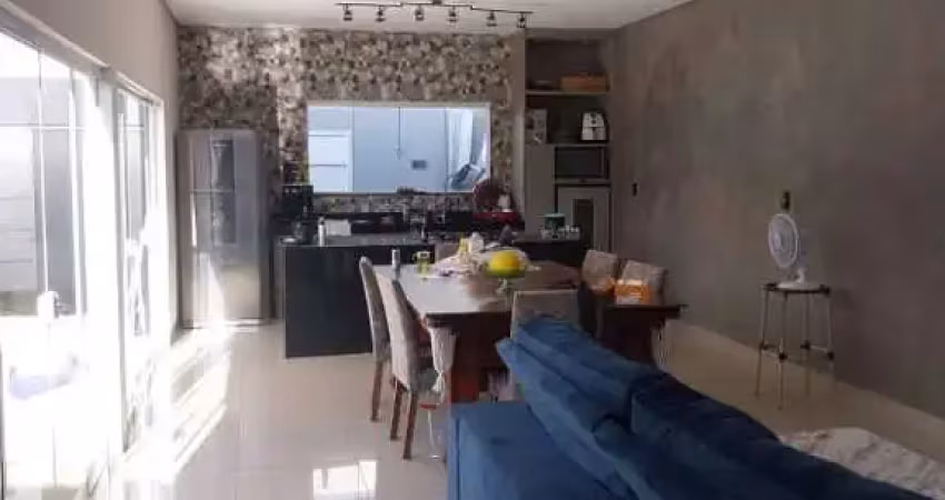 Excelente casa à venda no Bairro Monte Hebron em Uberlândia