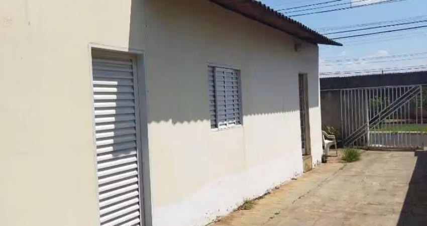 Casa à venda no bairro Roosevelt em Uberlândia