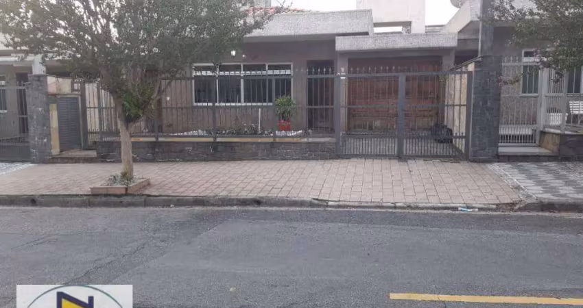 Casa Térrea no Parque Espacial, 3 dorms. (2 suítes), 3 vagas. Terreno 10 x 25 metros. Estuda permuta.