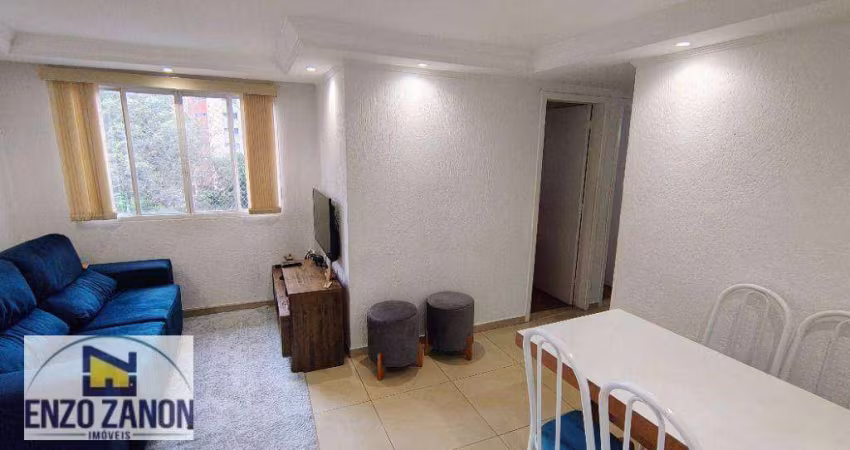 Apartamento com 3 dormitórios. Condomínio com segurança 24 horas, diversos itens de lazer como piscina, quadra poliesportiva e quiosque churrasqueira.