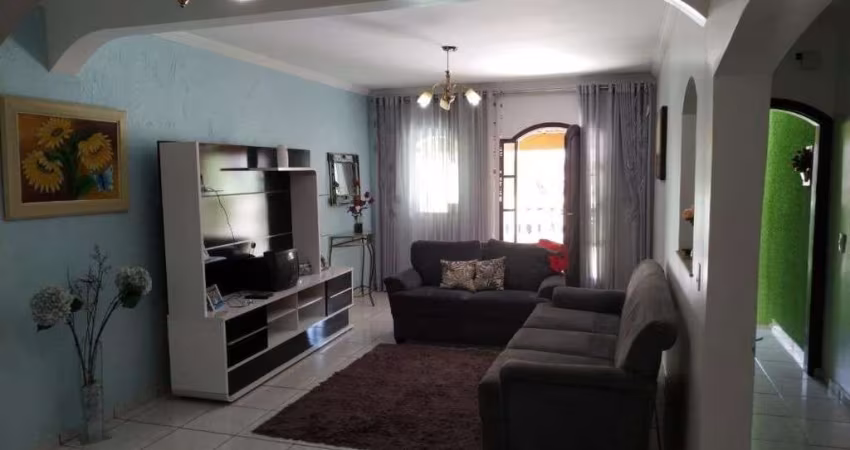 Sobrado de 3 quartos, 220m² no bairro Jardim Las Vegas, em Santo André