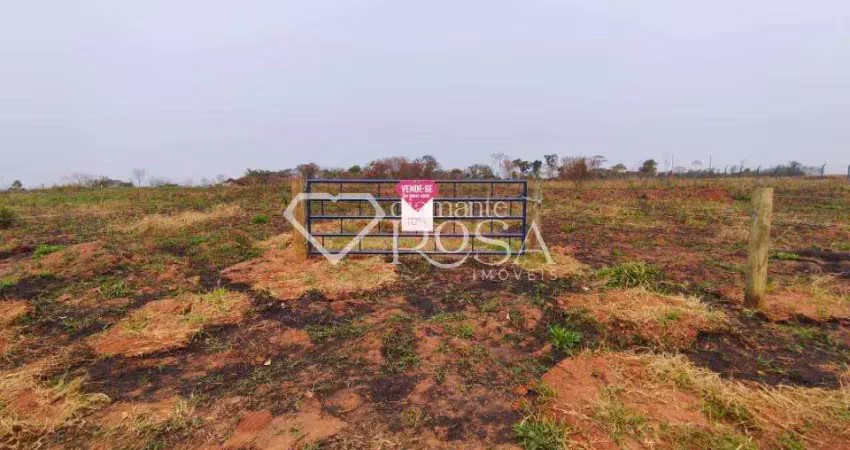 Venda chácara na saída para mariluz, com excelente topografia