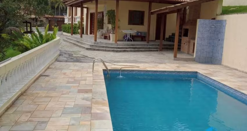 Casa em condomínio de alto padrão com linda vista para o mar em Ubatuba SP