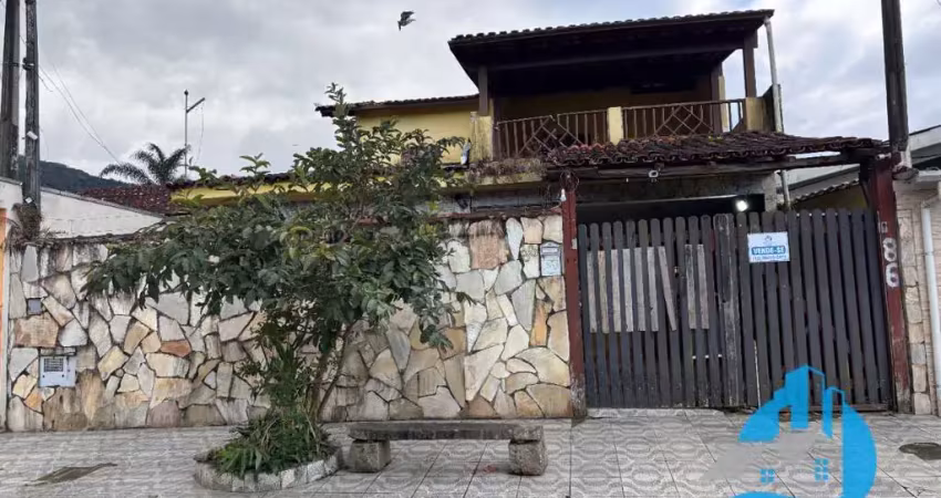 Oportunidade! casa com 3 dormitórios e área de lazer com pscina no perequê açú, ubatuba - sp.