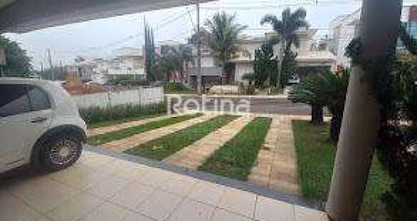 Casa Condomínio Fechado para alugar, 5 quartos, Nova Uberlândia - Uberlândia/MG - Rotina Imobiliária