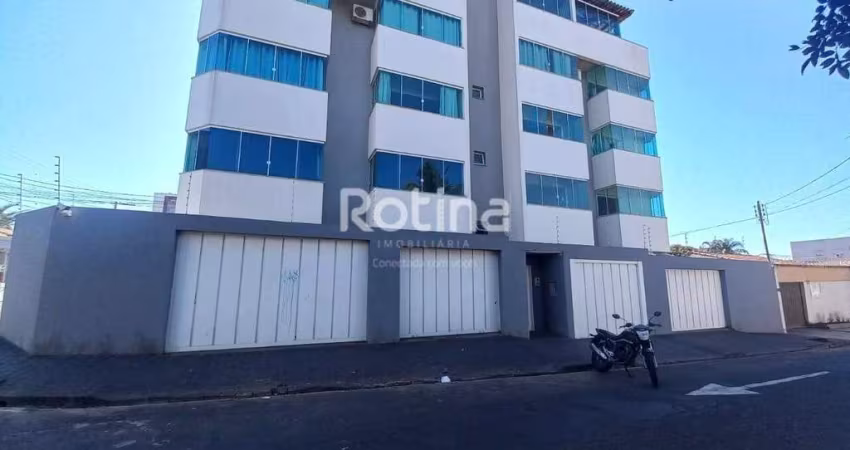 Apartamento para alugar, 3 quartos, Umuarama - Uberlândia/MG - Rotina Imobiliária