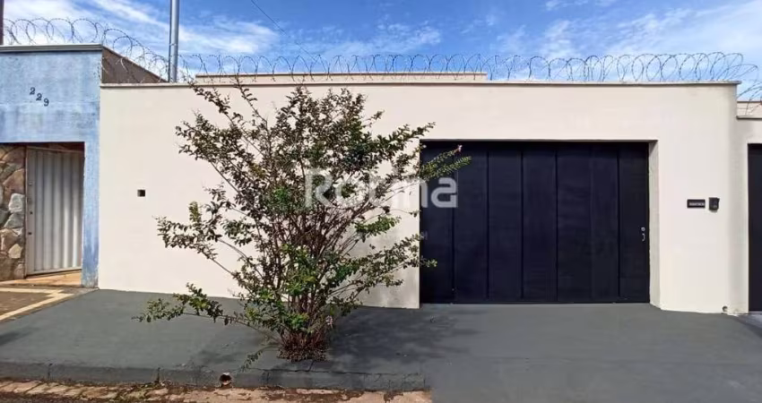 Casa para alugar, 3 quartos, Santa Rosa - Uberlândia/MG - Rotina Imobiliária
