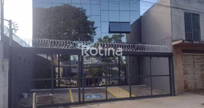 Loja para alugar, Presidente Roosevelt - Uberlândia/MG - Rotina Imobiliária