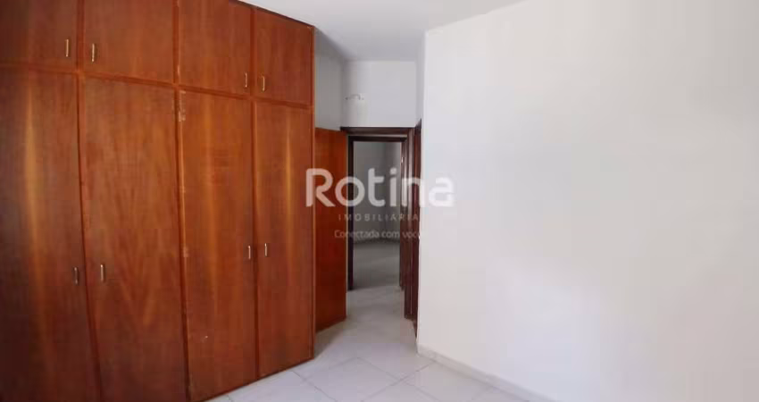 Casa Comercial para alugar, 3 quartos, Presidente Roosevelt - Uberlândia/MG - Rotina Imobiliária