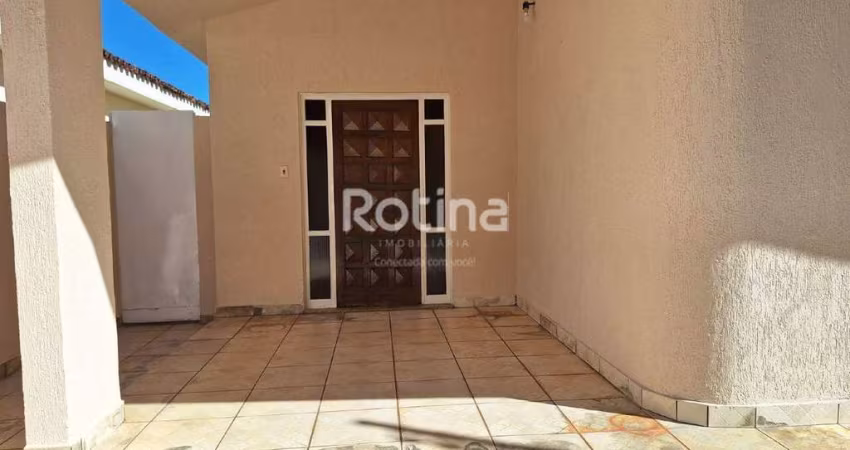Casa para alugar, 3 quartos, Saraiva - Uberlândia/MG - Rotina Imobiliária