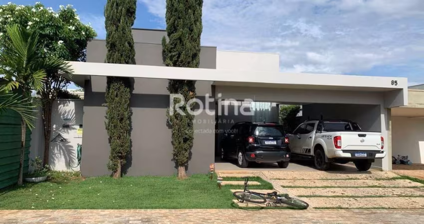 Casa Condomínio Fechado para alugar, 3 quartos, Jardim Botânico - Uberlândia/MG - Rotina Imobiliária
