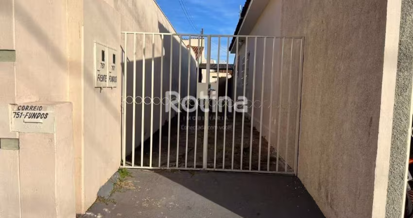 Casa para alugar, 2 quartos, Martins - Uberlândia/MG - Rotina Imobiliária