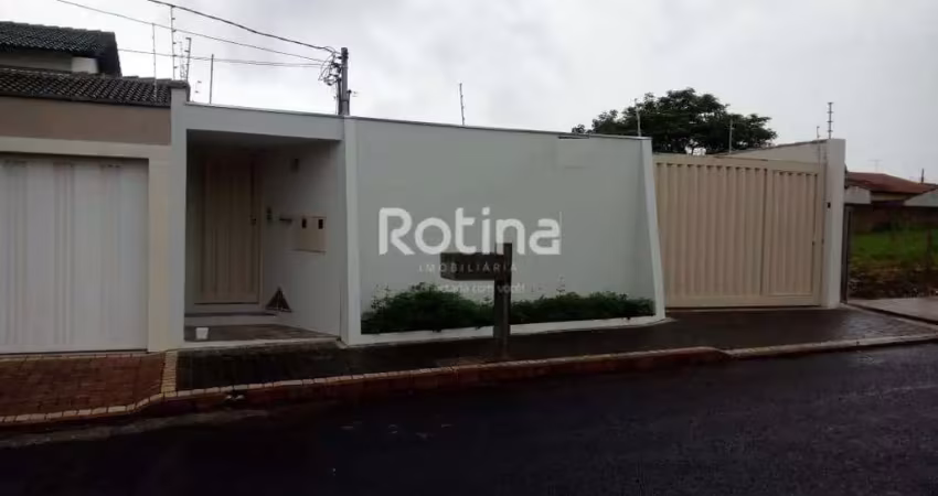 Casa para alugar, 3 quartos, santa mônica - uberlândia/mg - rotina imobiliária