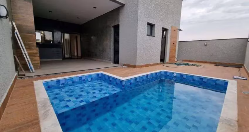 Belíssima casa de alto padrão em Condomínio Fechado - San Vitale!!!