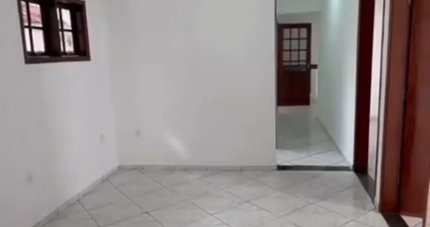 Casa com 3 quartos para alugar na Rua São Bento, Vila Aparecida, Bragança Paulista