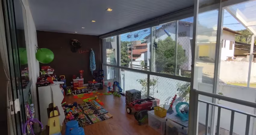 Casa em condomínio fechado com 3 quartos à venda na Estrada Velha de Maricá, 10.000, Rio do Ouro, Niterói