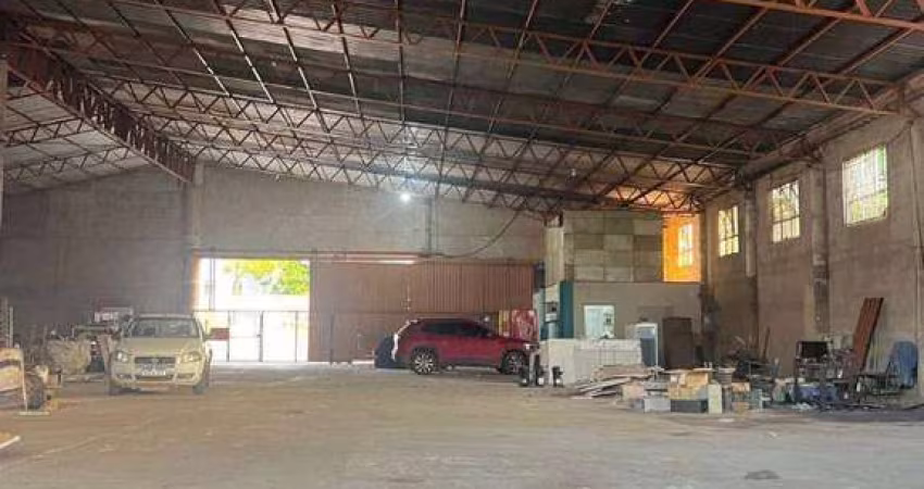BARRACÃO 1200M² C/ ESCRITÓRIO E COZINHA PARA LOCAÇÃO NO BOSQUE DA SAÚDE