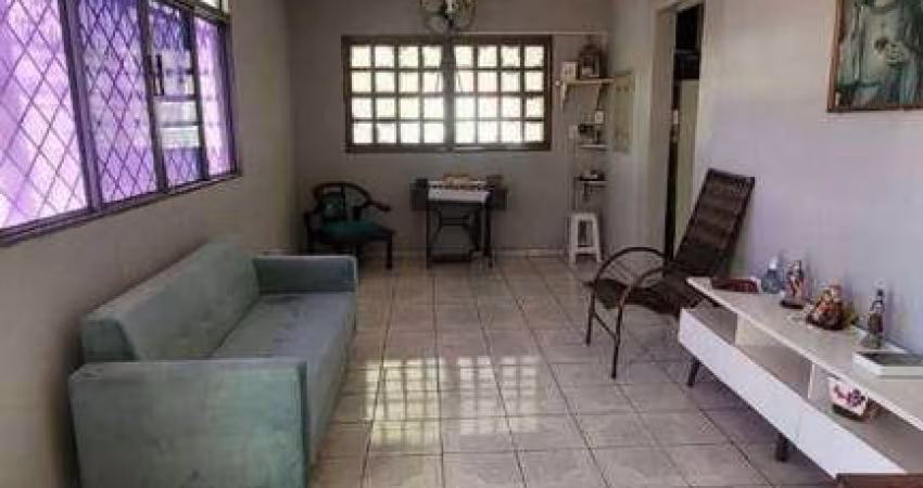 Casa com 5 dormitórios para alugar, 260 m² por R$ 3.000,00/mês - Centro Norte - Cuiabá/MT