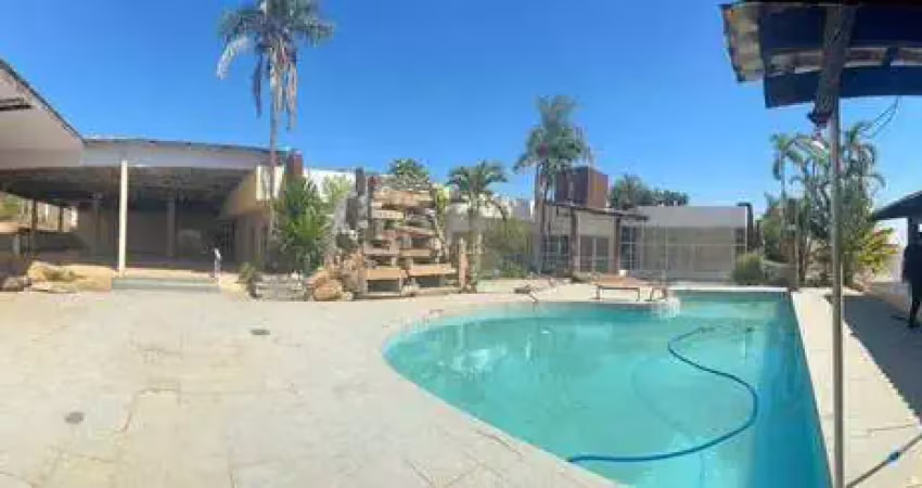 Casa com 8 dormitórios para aluguel comercial, 1520 m² por r$ 12.000/mês - santa rosa - cuiabá/mt