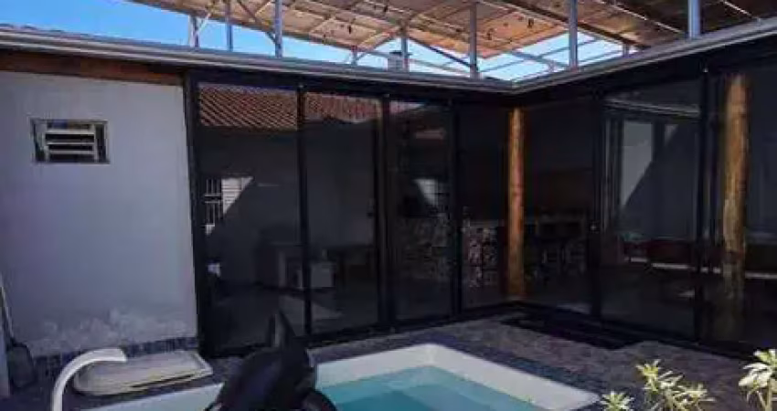 Casa com piscina e usina solar - à venda por r$ 480.000