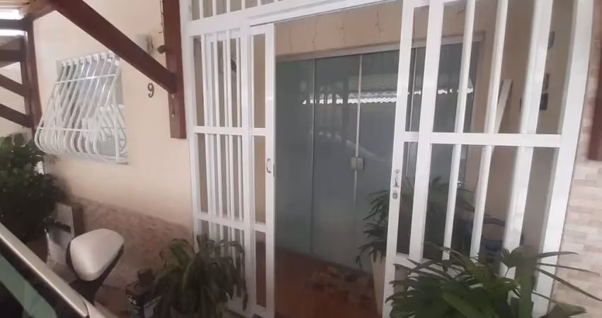Casa para Venda em Nilópolis, Centro, 2 dormitórios, 2 banheiros, 1 vaga