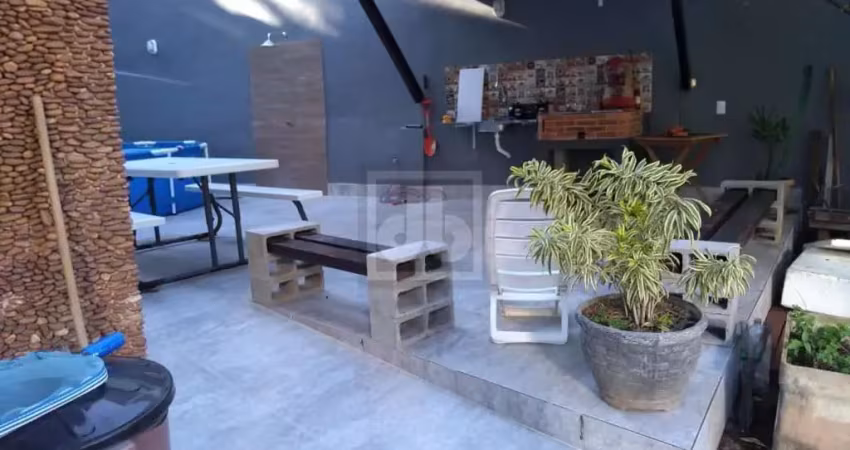 Casa em condomínio fechado com 4 quartos à venda na Rua Babaçu, Jardim Guanabara, Rio de Janeiro