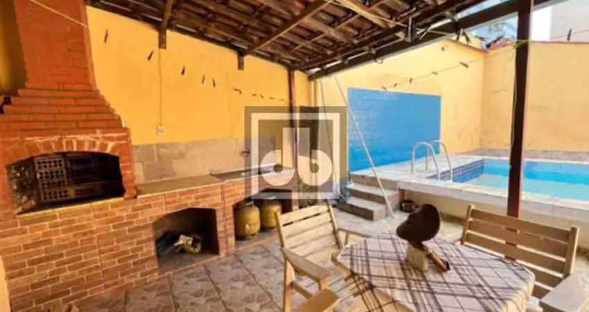Casa em condomínio fechado com 3 quartos à venda na Rua Tremembê, Freguesia (Ilha do Governador), Rio de Janeiro