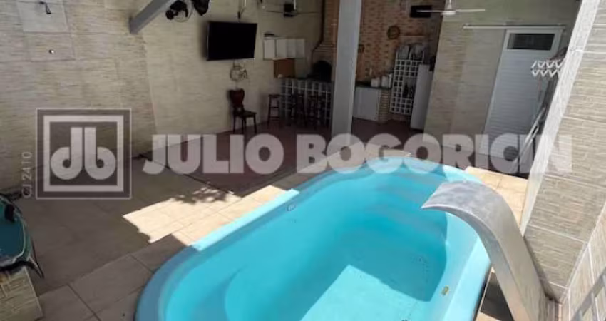 Casa com 3 quartos à venda na Rua Peixoto de Carvalho, Zumbi, Rio de Janeiro