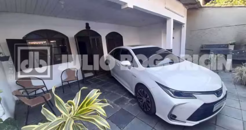 Casa com 4 quartos à venda na Rua Eutiquio Soledade, Tauá, Rio de Janeiro