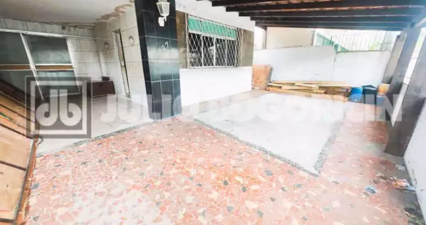 Casa com 4 quartos à venda na Rua Capanema, Tauá, Rio de Janeiro
