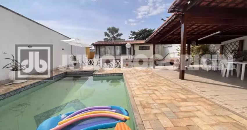 Casa com 4 quartos à venda na Rua Djalma Pontes Nogueira, Jardim Guanabara, Rio de Janeiro
