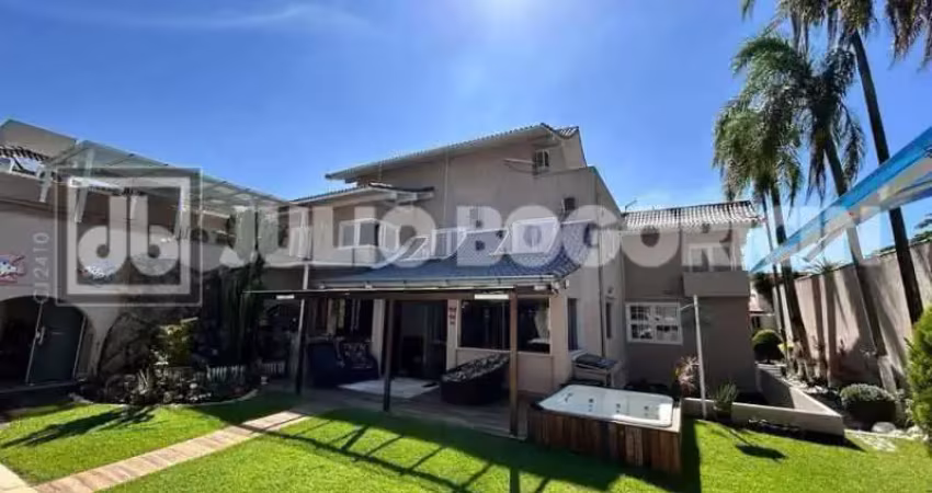 Casa em condomínio fechado com 5 quartos à venda na Rua Mário Soares Pereira, Barra da Tijuca, Rio de Janeiro